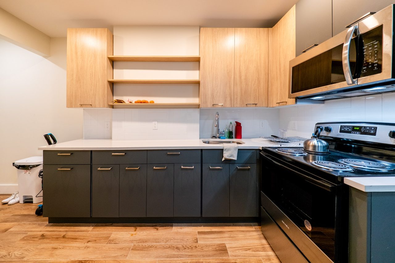 #1833: Crown Heights - Full Bedroom C/w Private Bath - 9