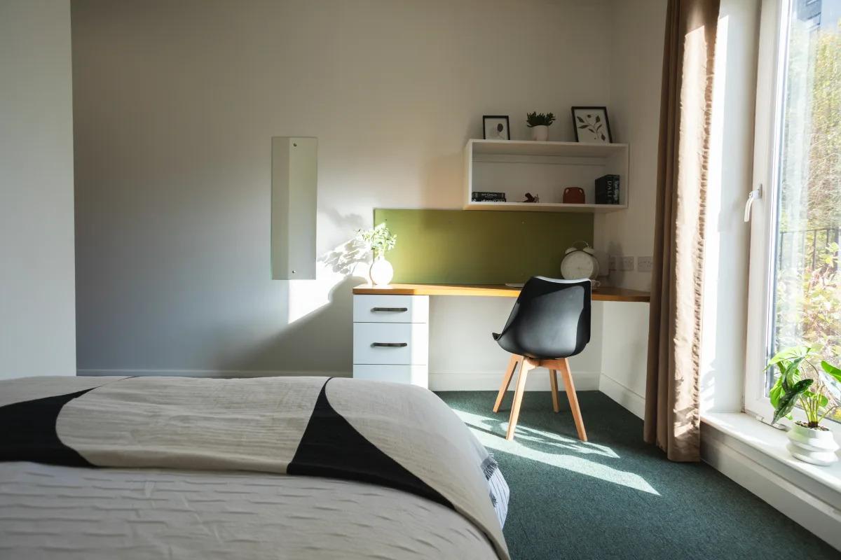  Accessible En-Suite  -  Riverside House  - Gallery -  3