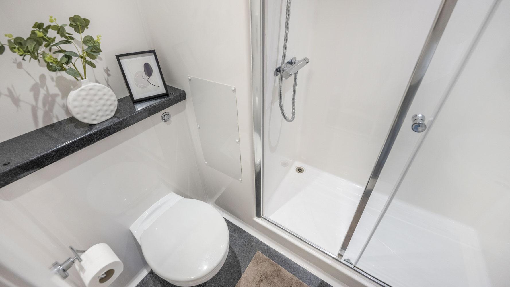  Premium En-Suite  -  Riverside House  - Gallery -  5