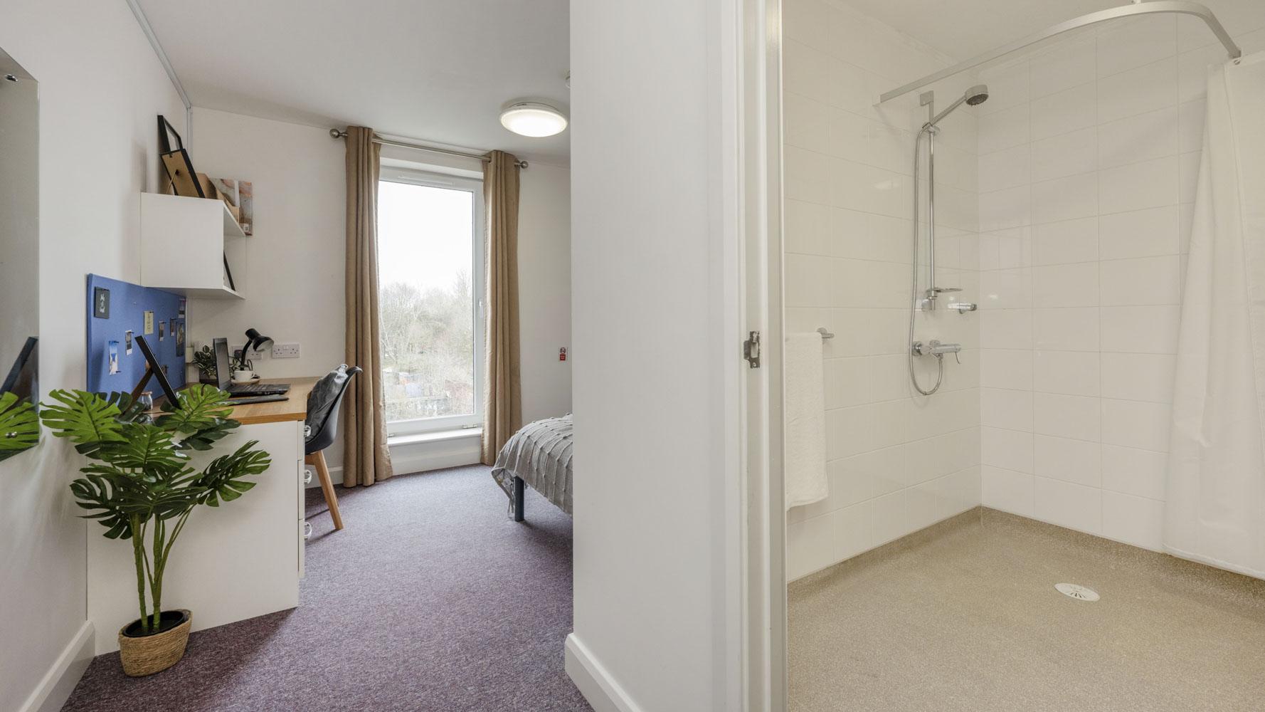  Premium En-Suite With View  -  Riverside House  - Gallery -  9