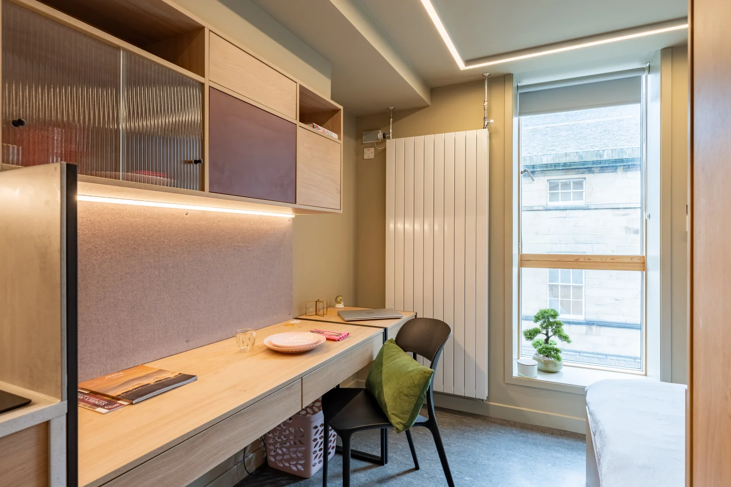  Executive Studio  -  Potterrow  - Gallery -  1