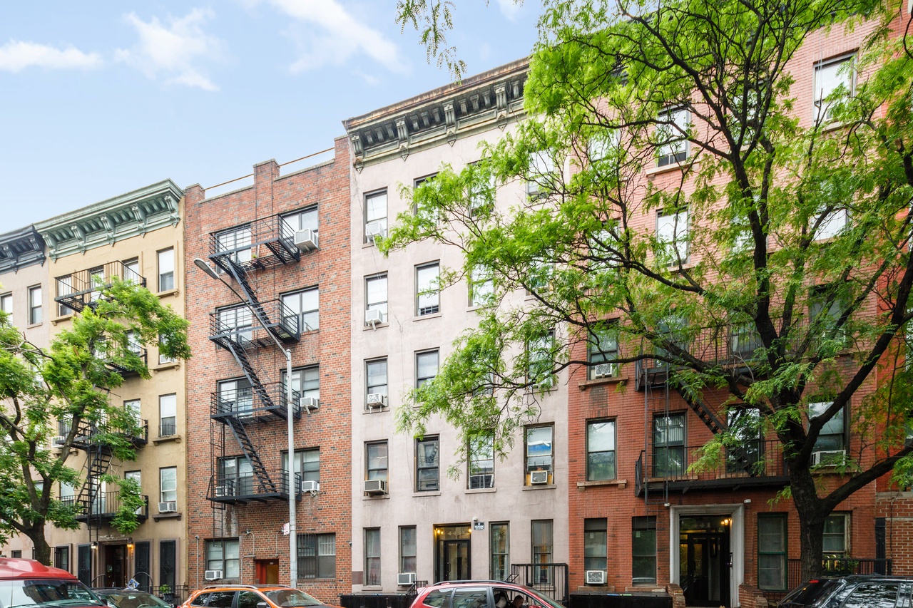 #152: Hell's Kitchen - 1 Bedroom (Queen) - #152: Hell's Kitchen - Gallery - 12