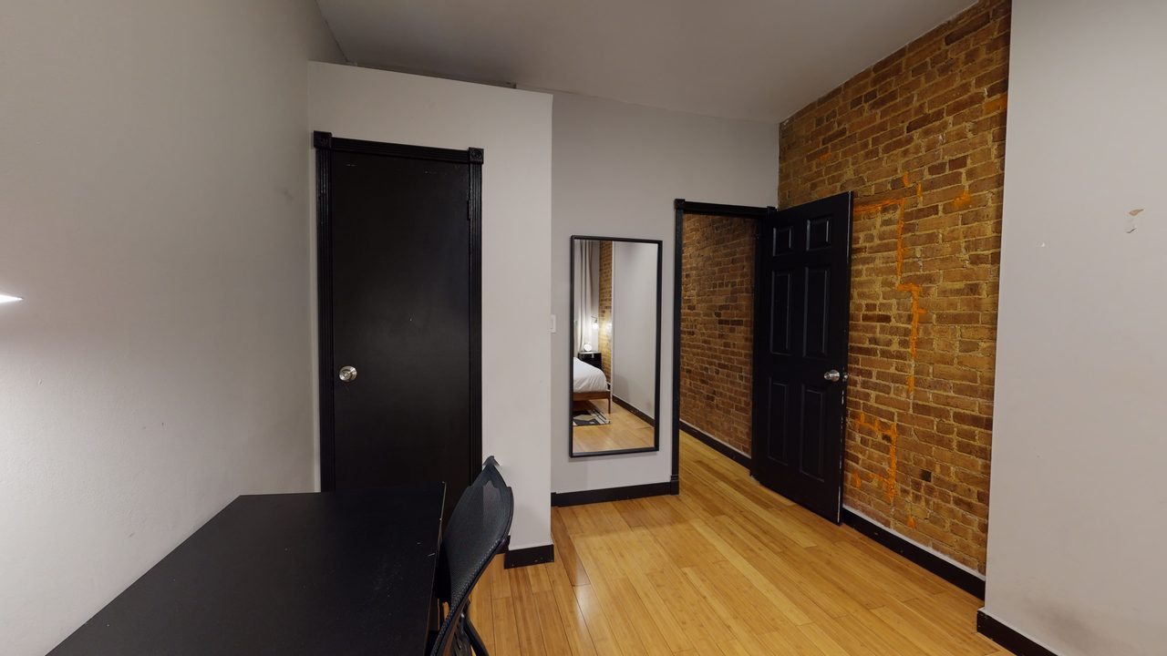 #152: Hell's Kitchen - 1 Bedroom (Queen) - #152: Hell's Kitchen - Gallery - 3