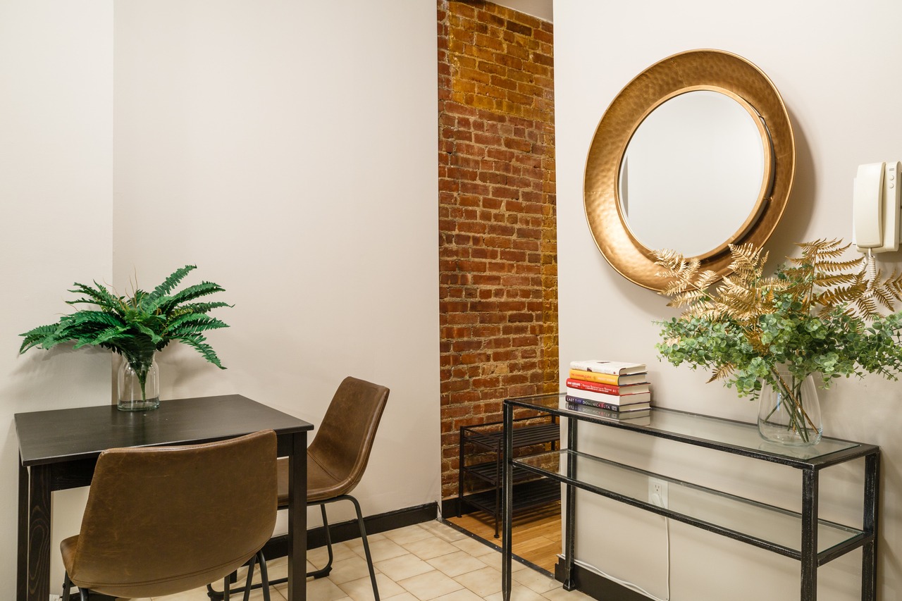 #152: Hell's Kitchen - 1 Bedroom (Queen) - #152: Hell's Kitchen - Gallery - 3