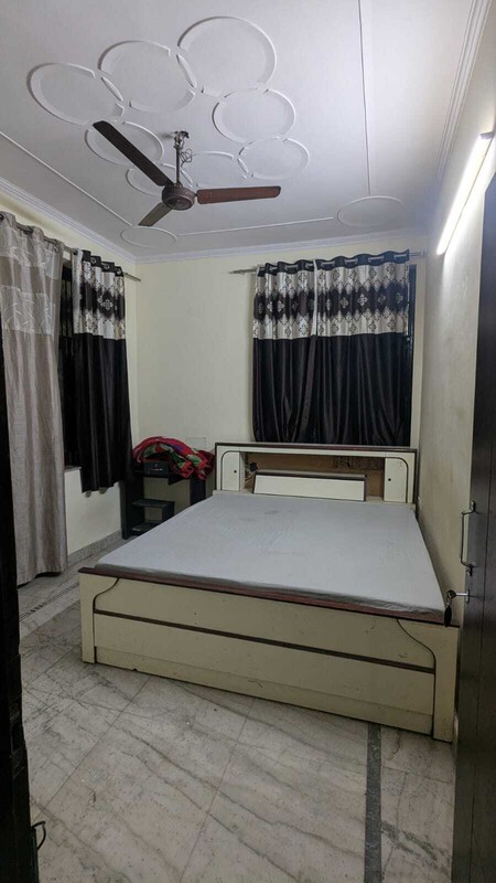 Corner Room (Full Room) - 1