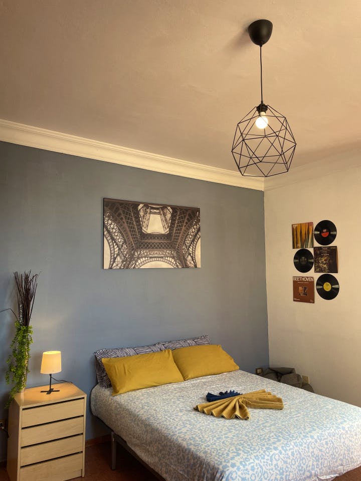 Room 5 - 4