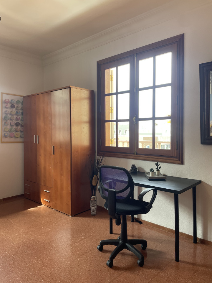 Room 5 - 18
