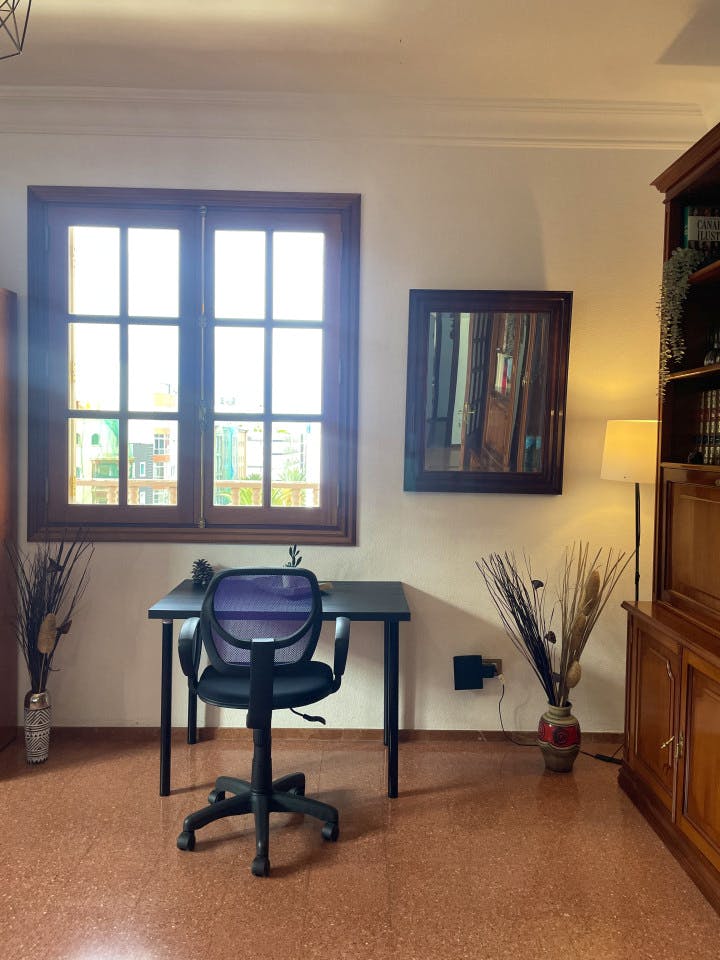 Room 5 - 2