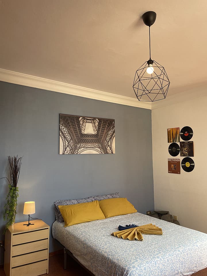 Room 5 - 24