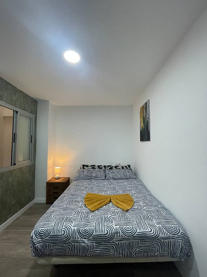 Private Room 1 - 16