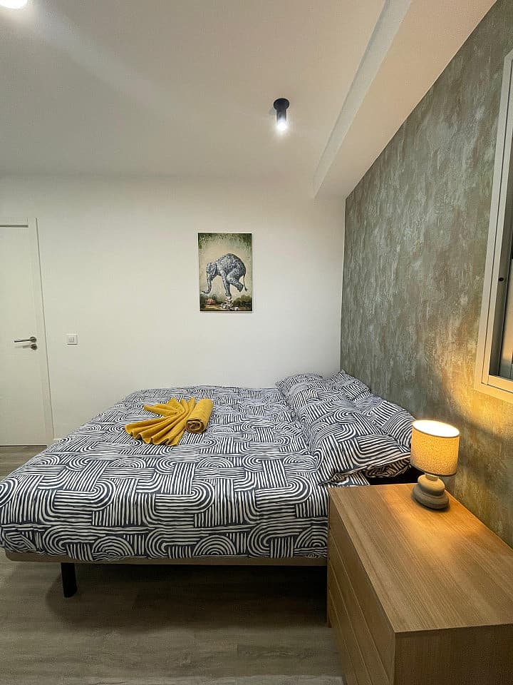 Private Room 3 - 13