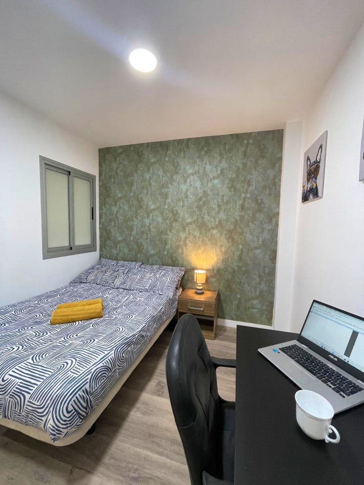 Private Room 2 - 4