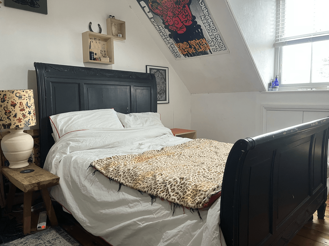  Attic Room(Single Bed)  -  Sociable, music loving family.  - Gallery -  1