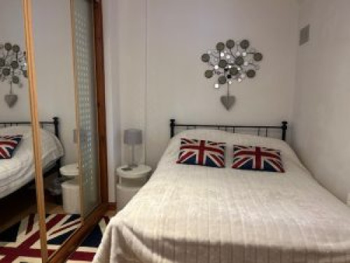 Hosts - London - Gallery - 10