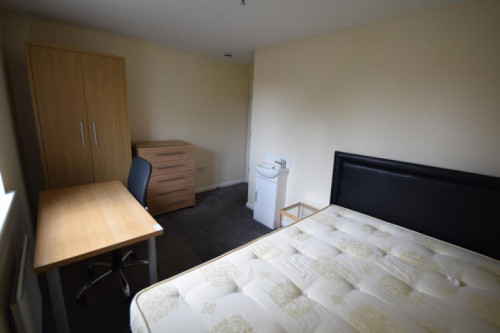 Mosquito Way,Hatfield  - Gallery -  5