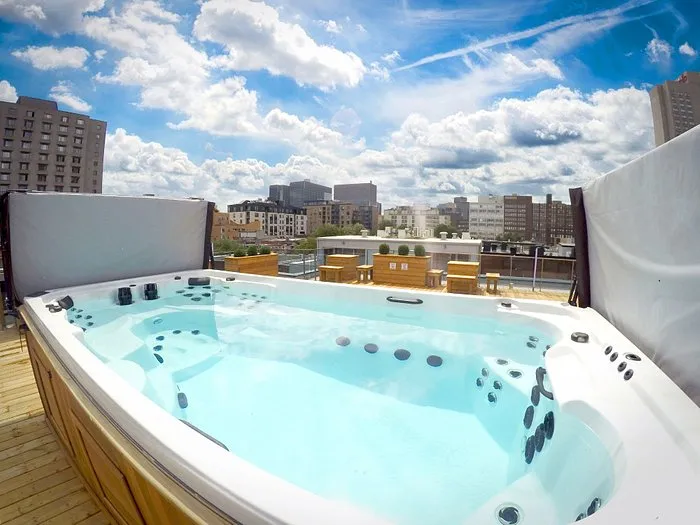 Montreal - Private let