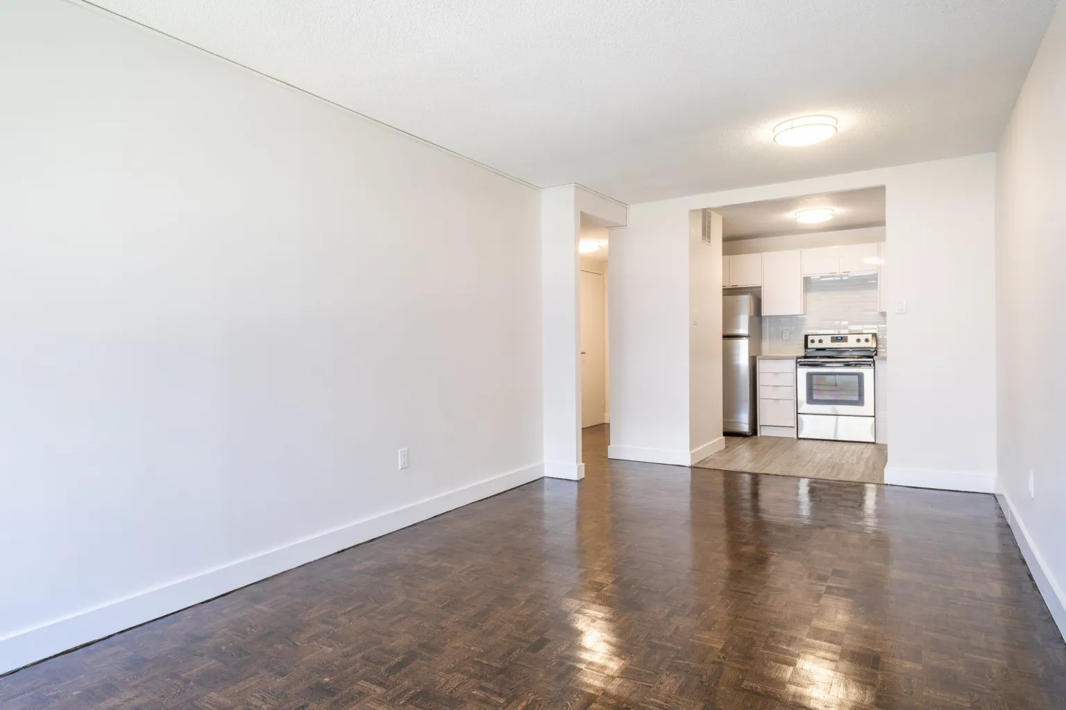  1 Bedroom  -  Toronto - Private let  - Gallery -  8