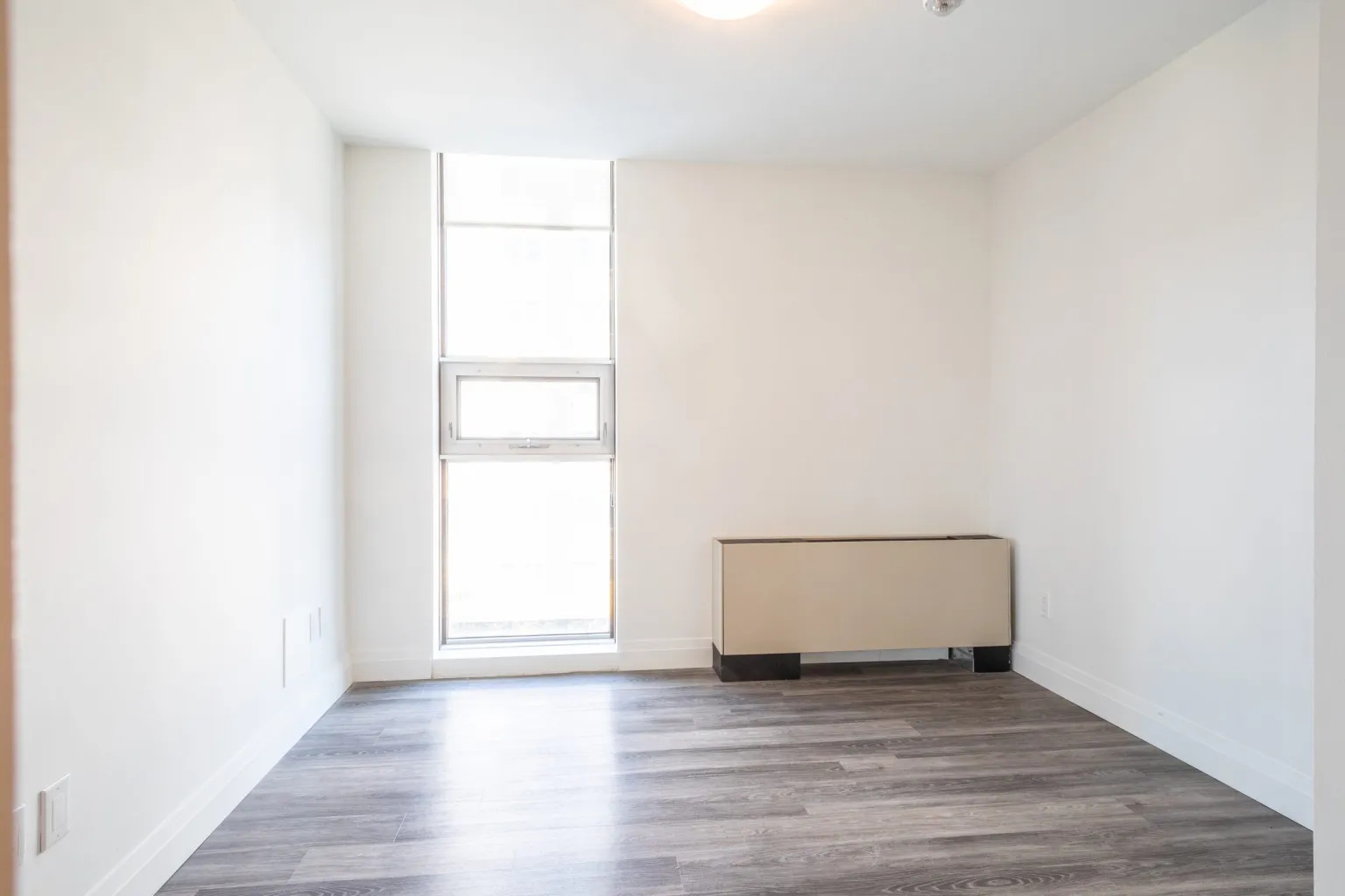  1 Bedroom  -  Toronto - Private let  - Gallery -  9