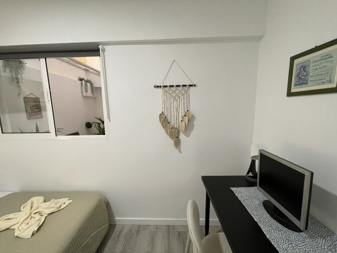 Private Room 2 - 17
