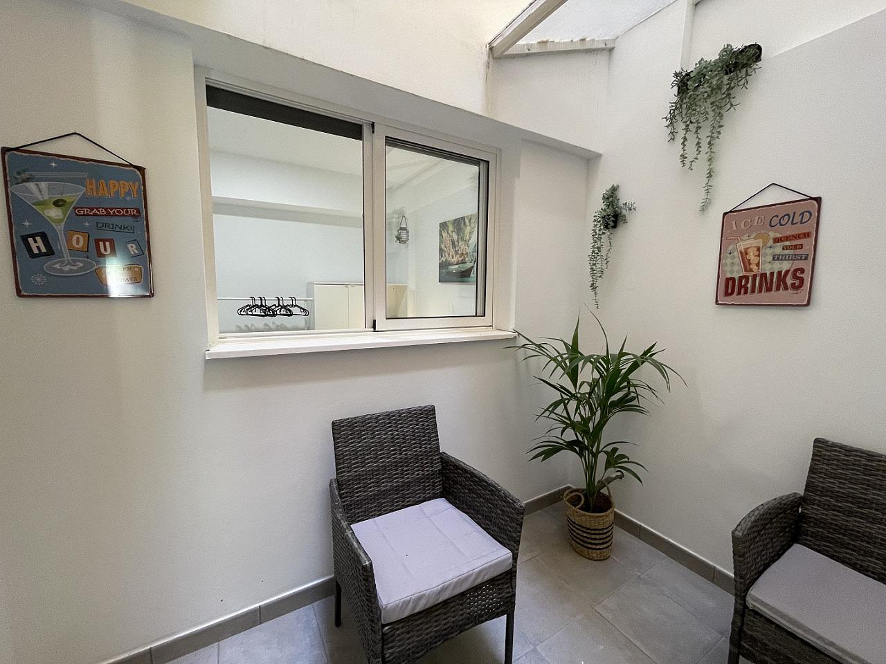 Private Room 2 - 44