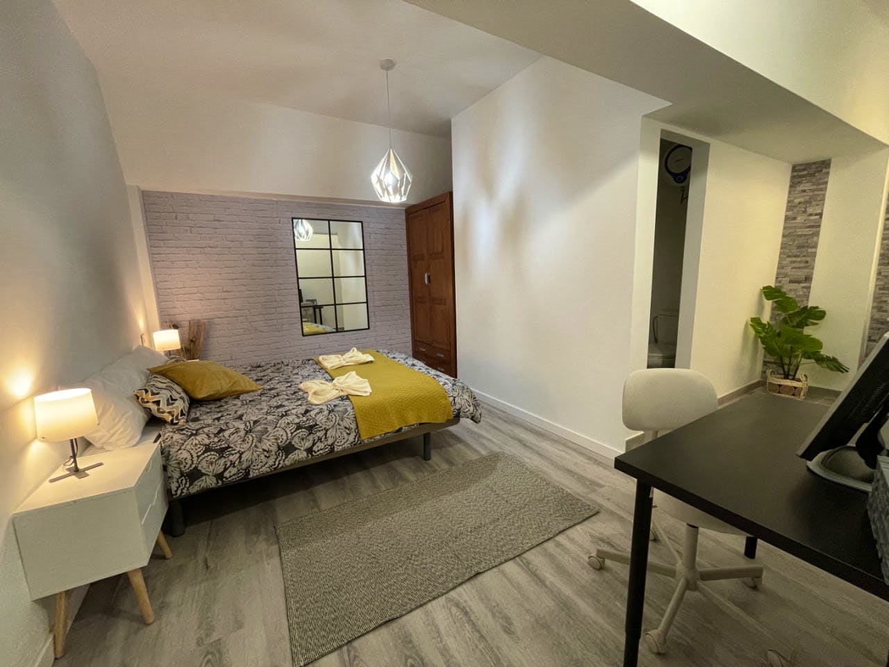 Private Room 1 - 11