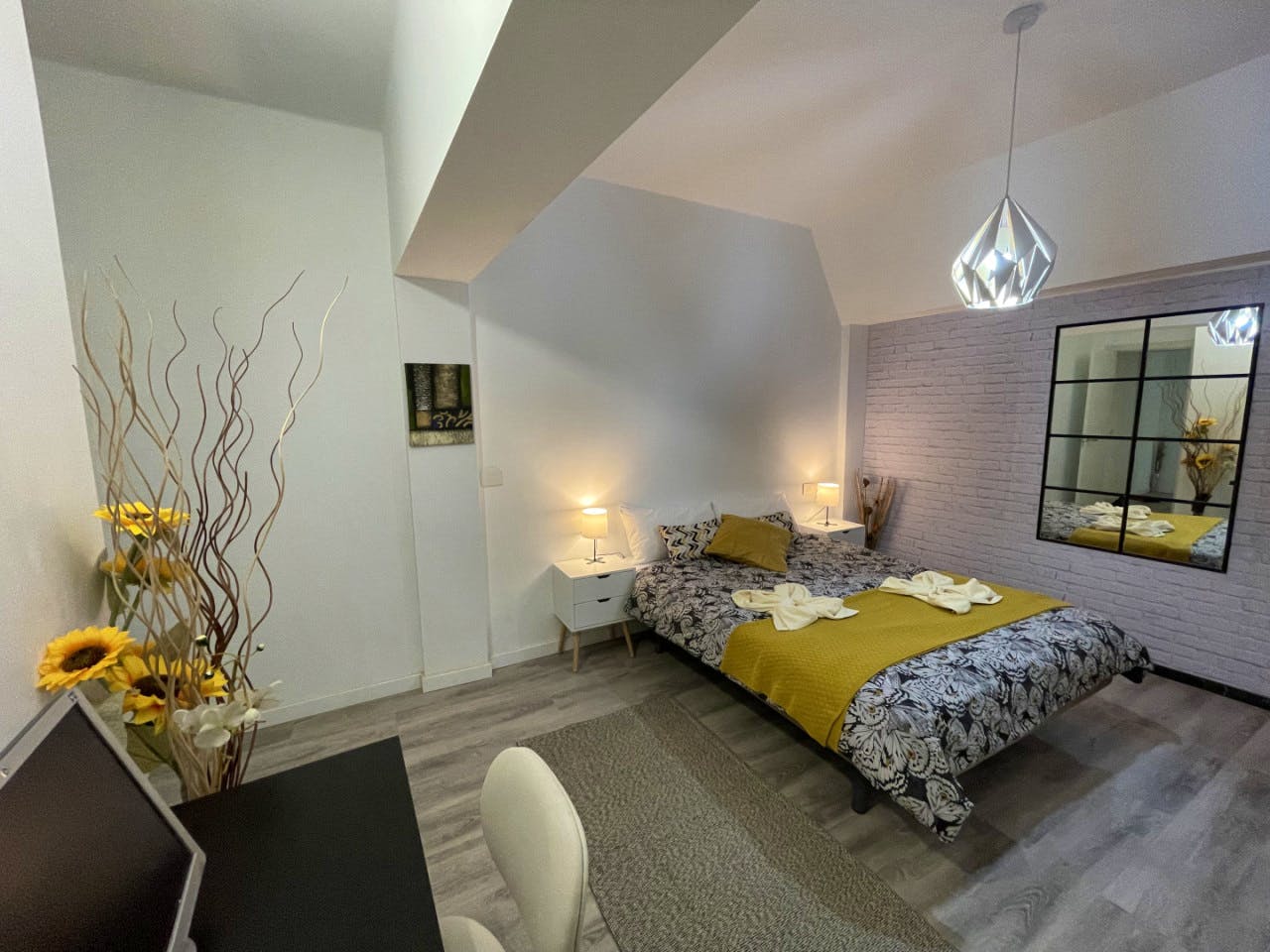 Private Room 1 - 1