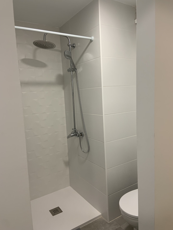 Private Room 1 - 27