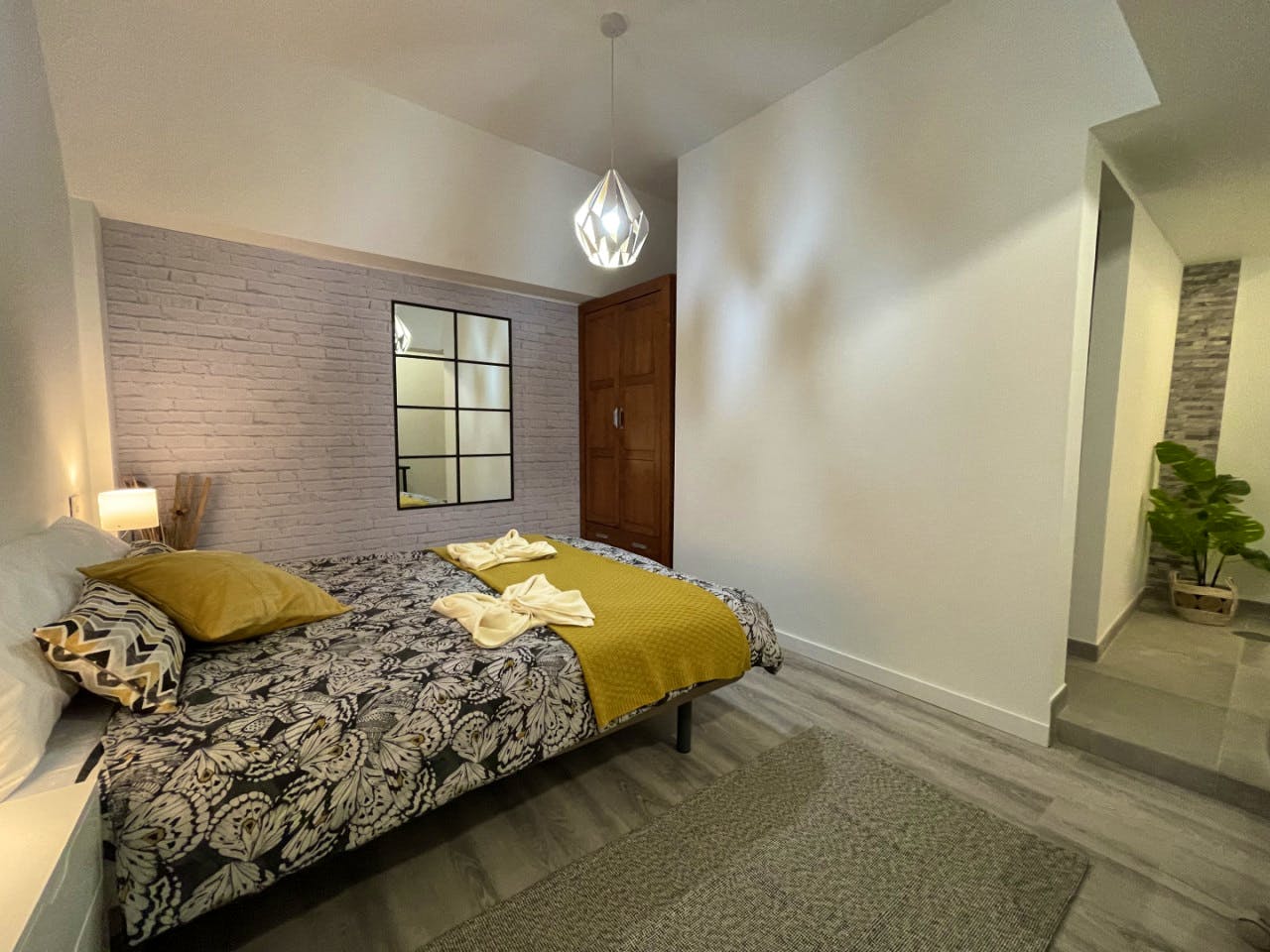 Private Room 1 - 9
