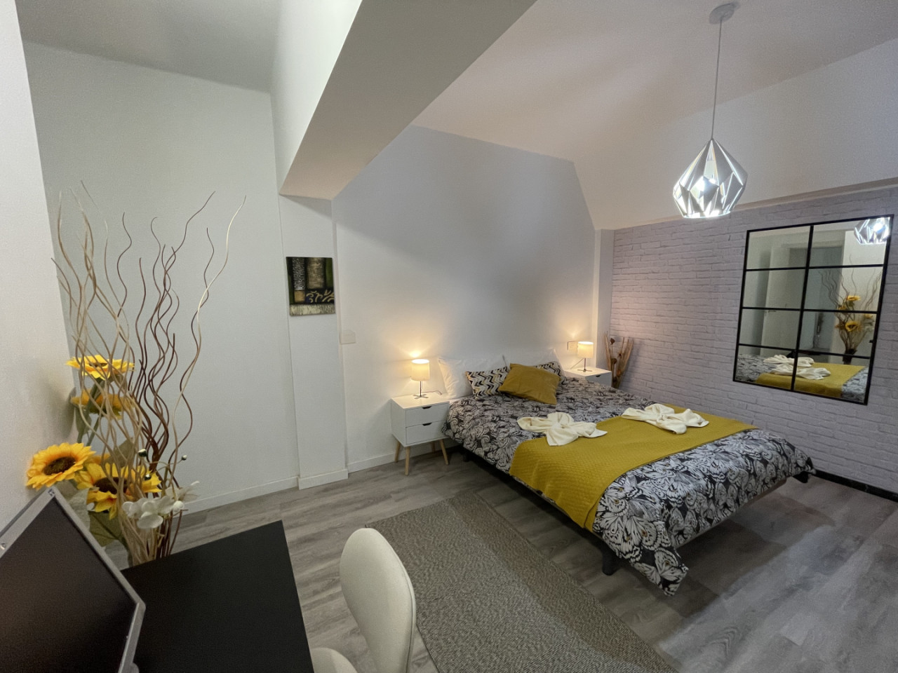 Private Room 1 - 15