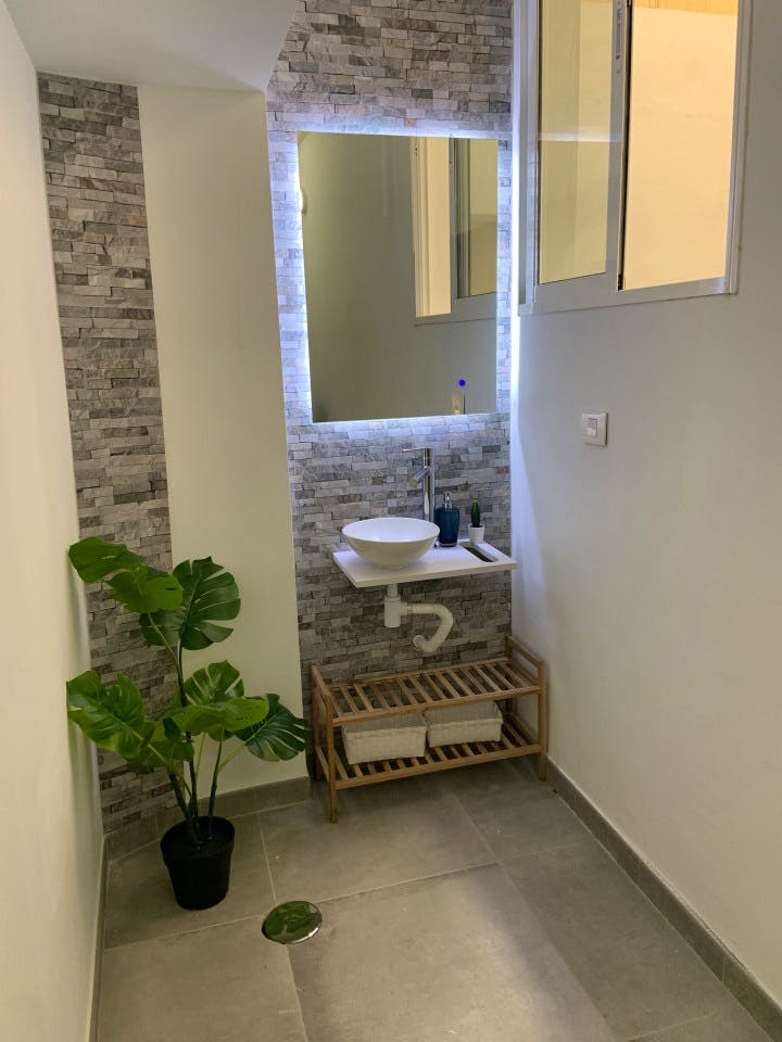 Private Room 1 - 14