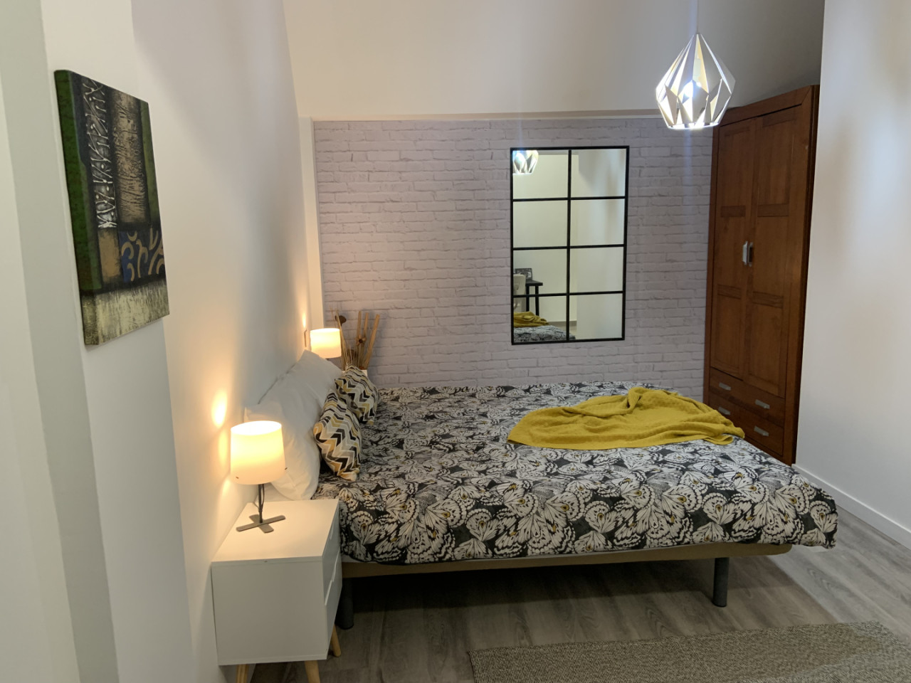 Private Room 1 - 19