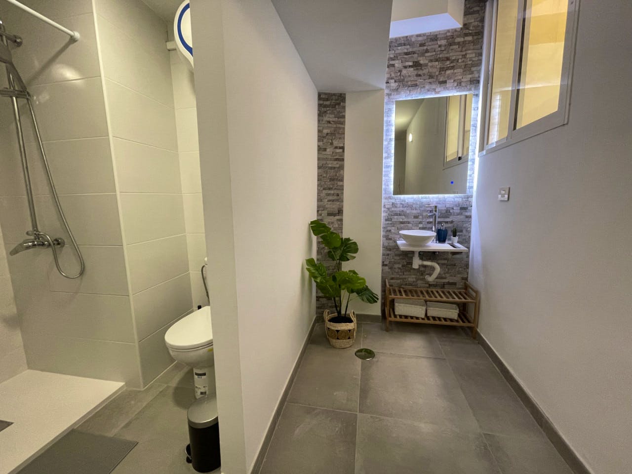 Private Room 1 - 12
