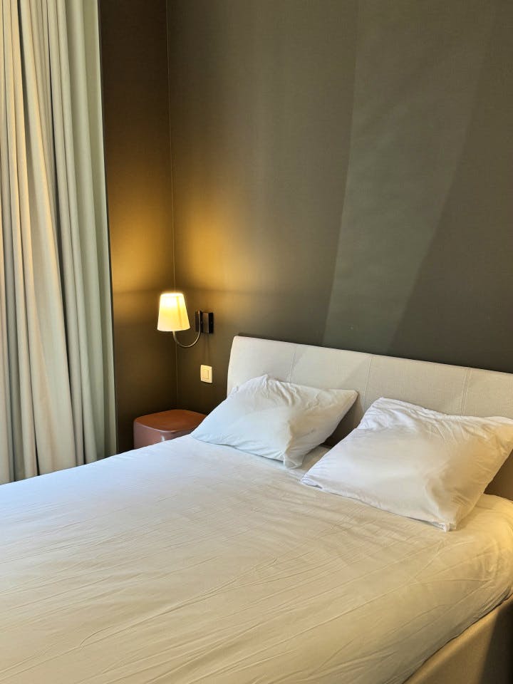  Groundfloor Apartment - Room 3  -  Stylish Urban Retreat: Spacious 3-Bedroom Apartment with Garden in Vibrant Neighborhood  - Gallery -  16