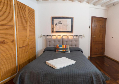 1-bedroom apartment, with outdoor area