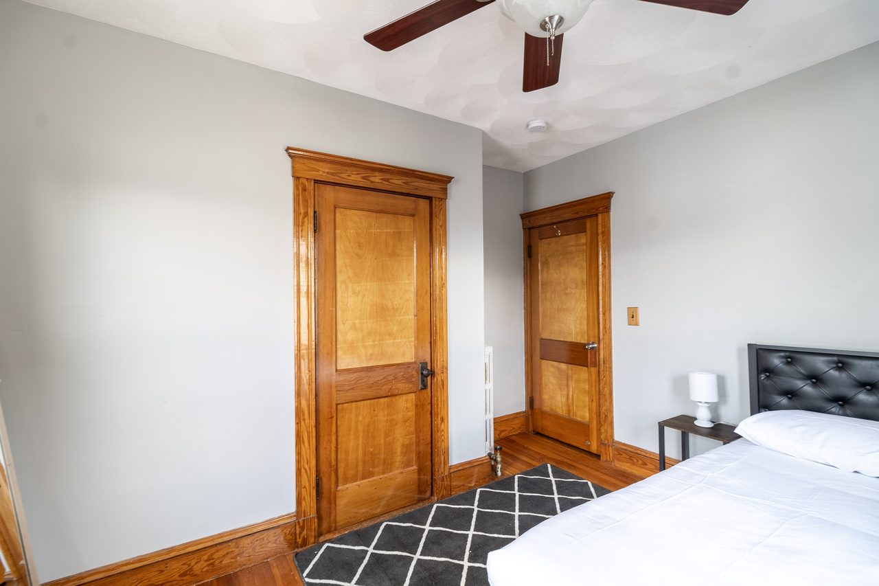 #1834: Medford - Queen Bedroom A - 14