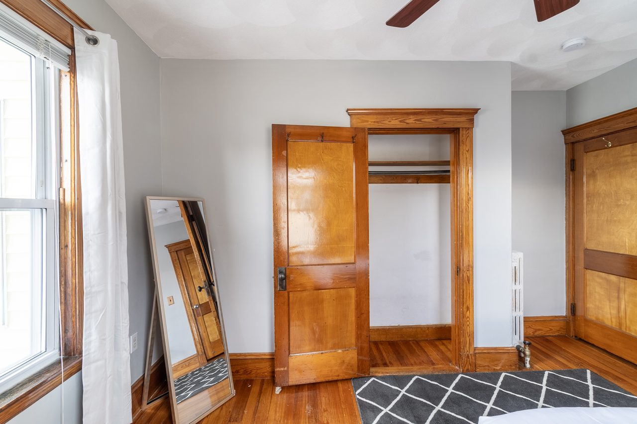 #1834: Medford - Queen Bedroom A - 15