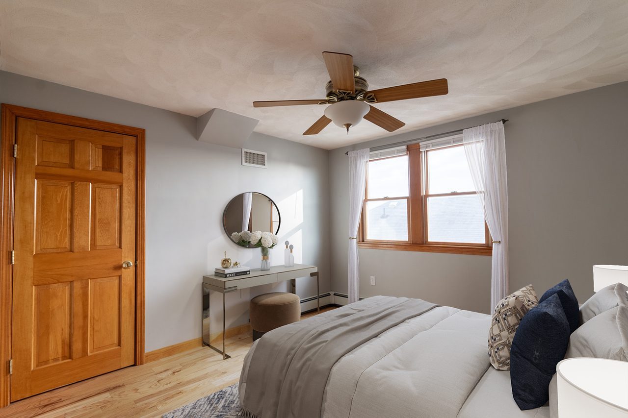 #1834: Medford - Queen Bedroom E - 5