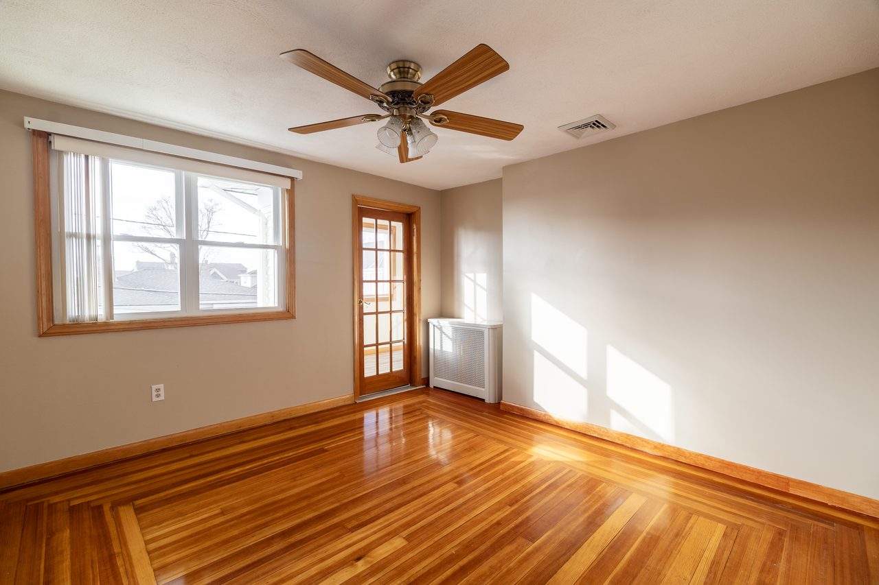 #1834: Medford - Queen Bedroom C - 14