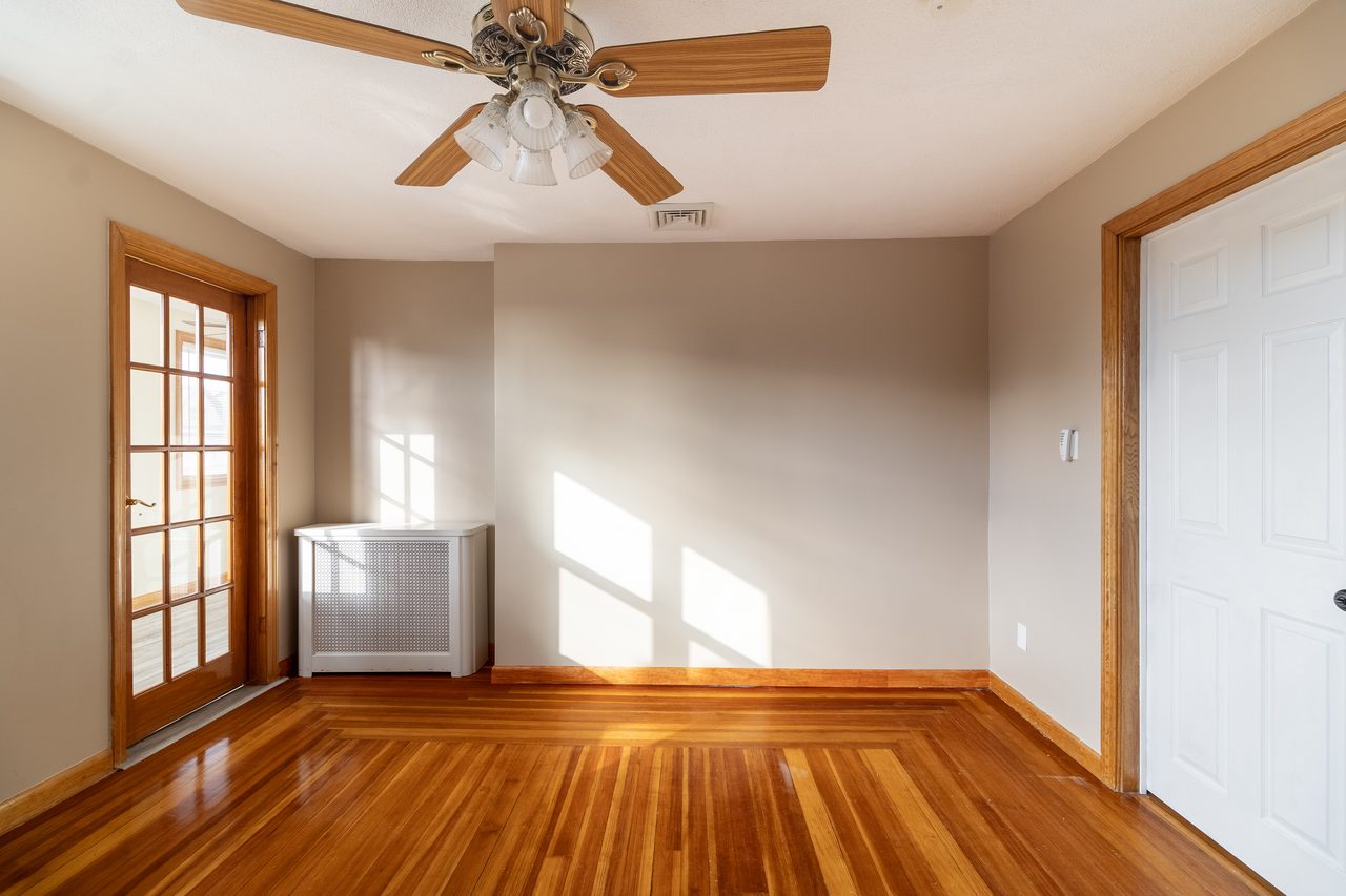 #1834: Medford - Queen Bedroom C - 15