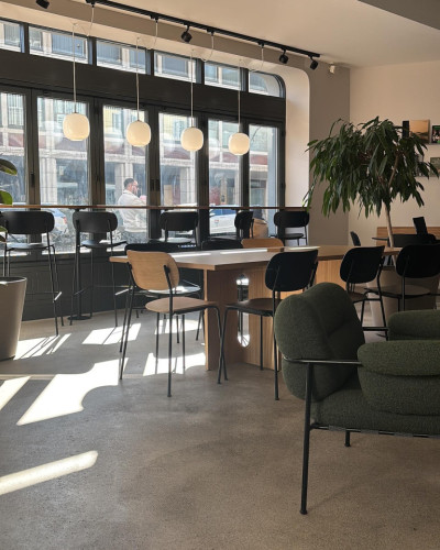 Stylish Private Rooms in St. Gallen's Premier Coliving and Coworking Community