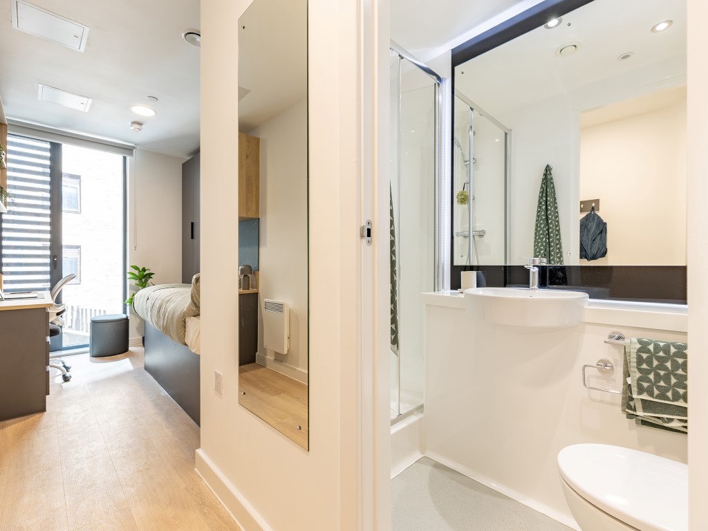 Premium Plus En-Suite - 2