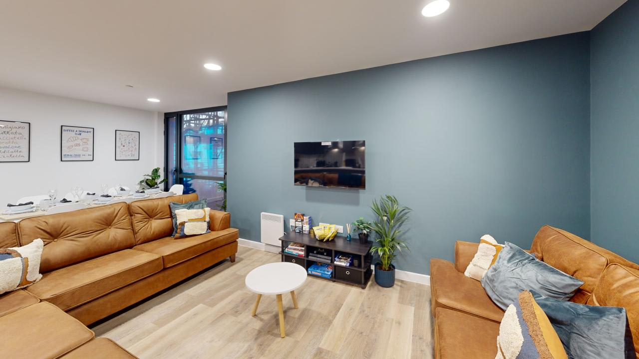 Premium Plus En-Suite - 11