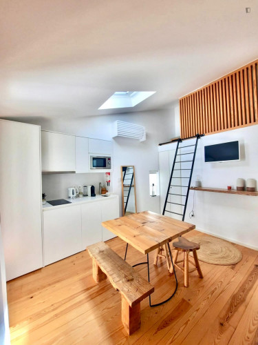Very cool studio duplex close to the Universidade de Coimbra