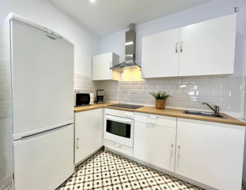 Pleasant 1-bedroom flat in the city centre - Gallery - 13