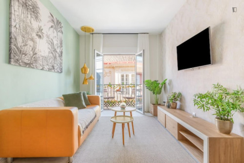 Stylish 2-bedroom flat in the historic centre