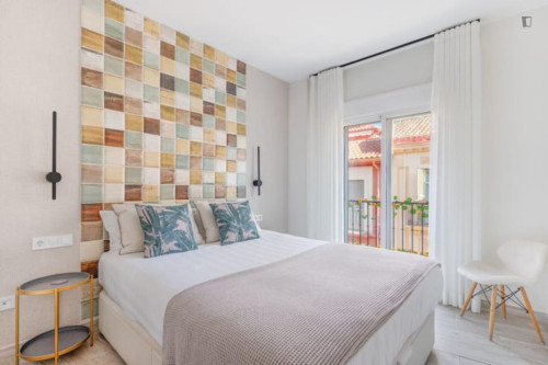 Stylish 2-bedroom flat in the historic centre