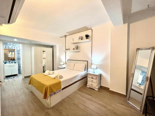 Cool 2-bedroom duplex flat in Huelin