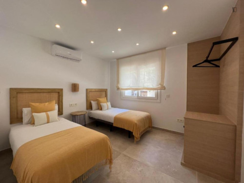 Large and elegant 3-bedroom apartment close to Playa de Chilches 