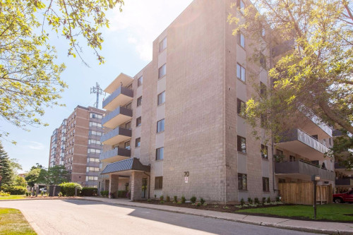 70 Roehampton