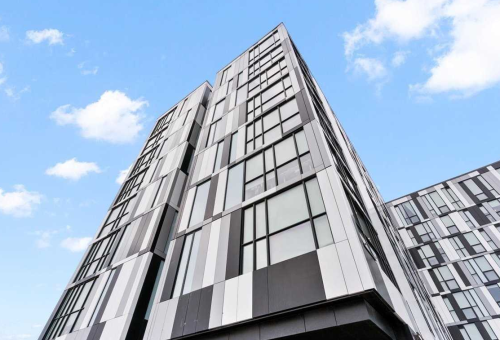 636 - 1900 Simcoe St N